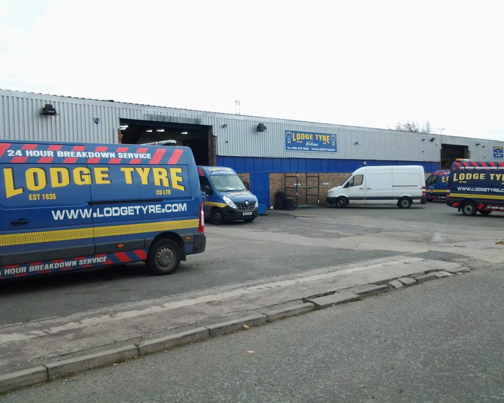 Asbestos Management Survey at Lodge Tyres, Liverpool (4)